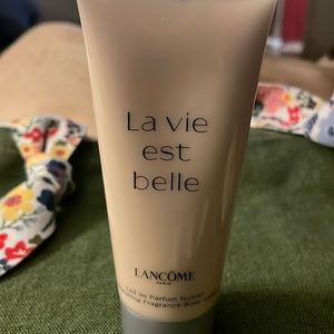 Lancome La Vie Est Belle Nourishing Body Lotion 2 oz/60 ml New